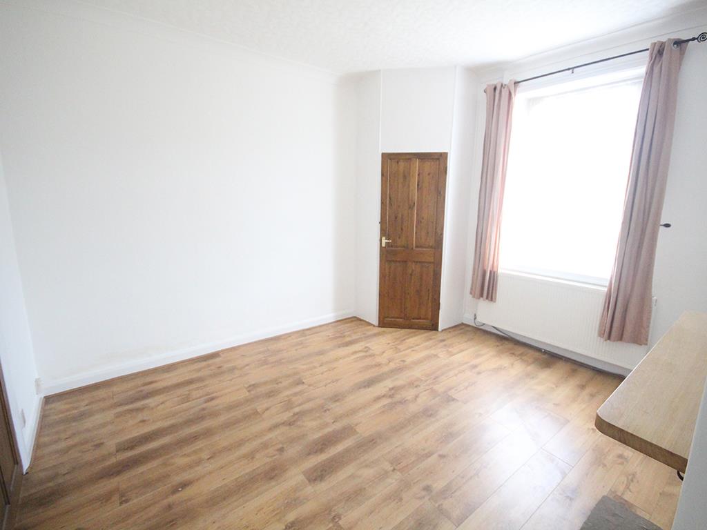 2 bedroom mid terrace house Let Agreed in Earby - IMG_2268.jpg